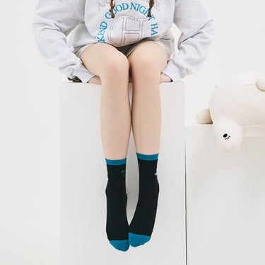 [Banana Sisters] NOWHERE Polar Bear Crew Socks – 2 Pairs (25% OFF)